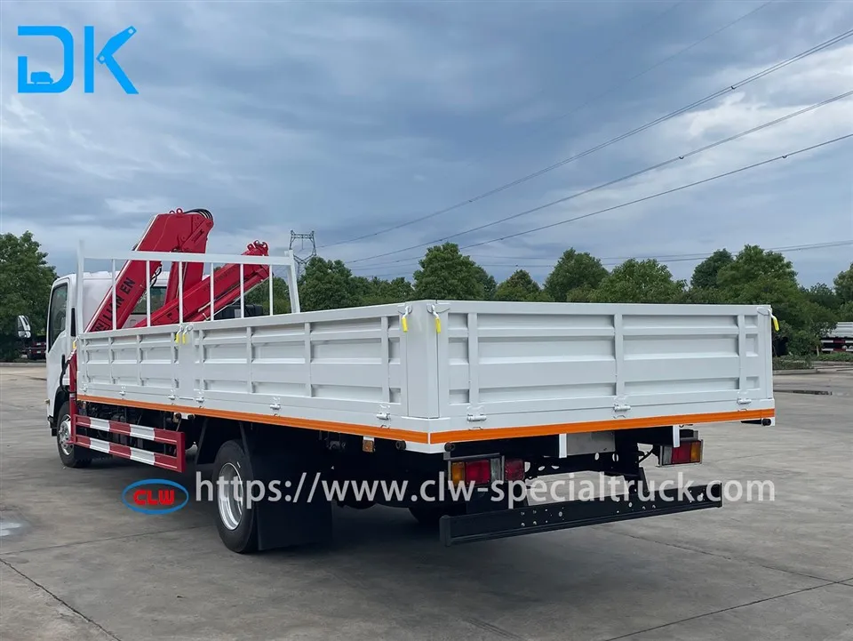 Isuzu 3.2T Knuckle Boom Crane Truck